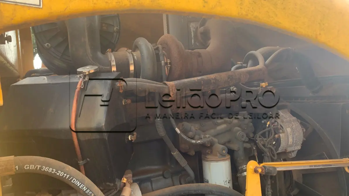 LOTE 007 - Rolo Compactador Powerzz - Modelo 818A - Ano: 03/2017 - Combustível: Diesel