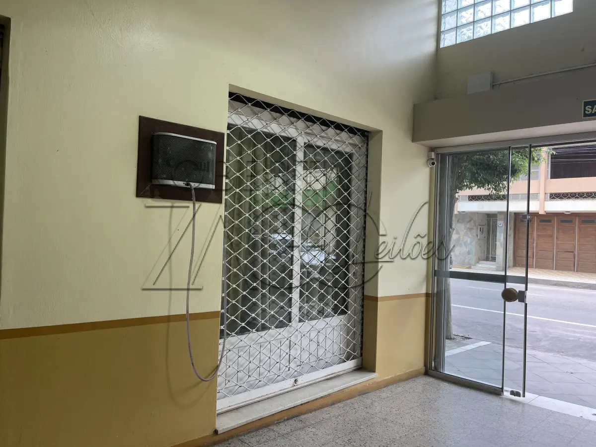 LOTE 001 - Imóvel Térreo no Edifício Centro Comercial em Camaquã/RS