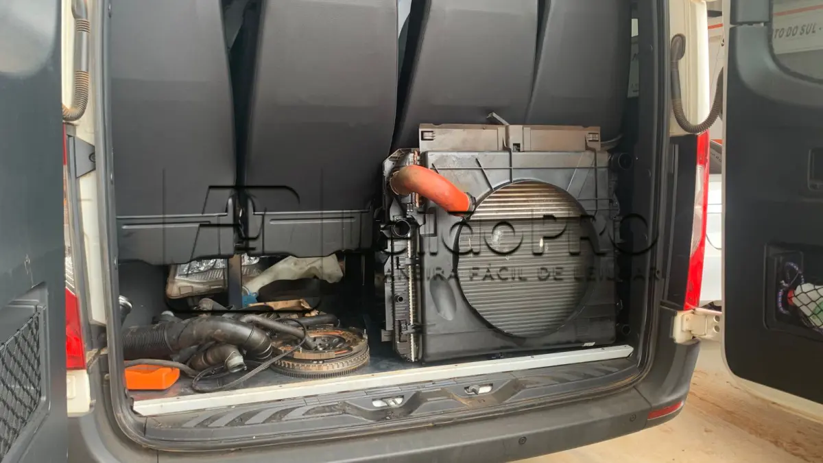 LOTE 001 - Micro-ônibus Van Sprinter 416L, M.Benz, Ano/Modelo 2021/2022, Branca.