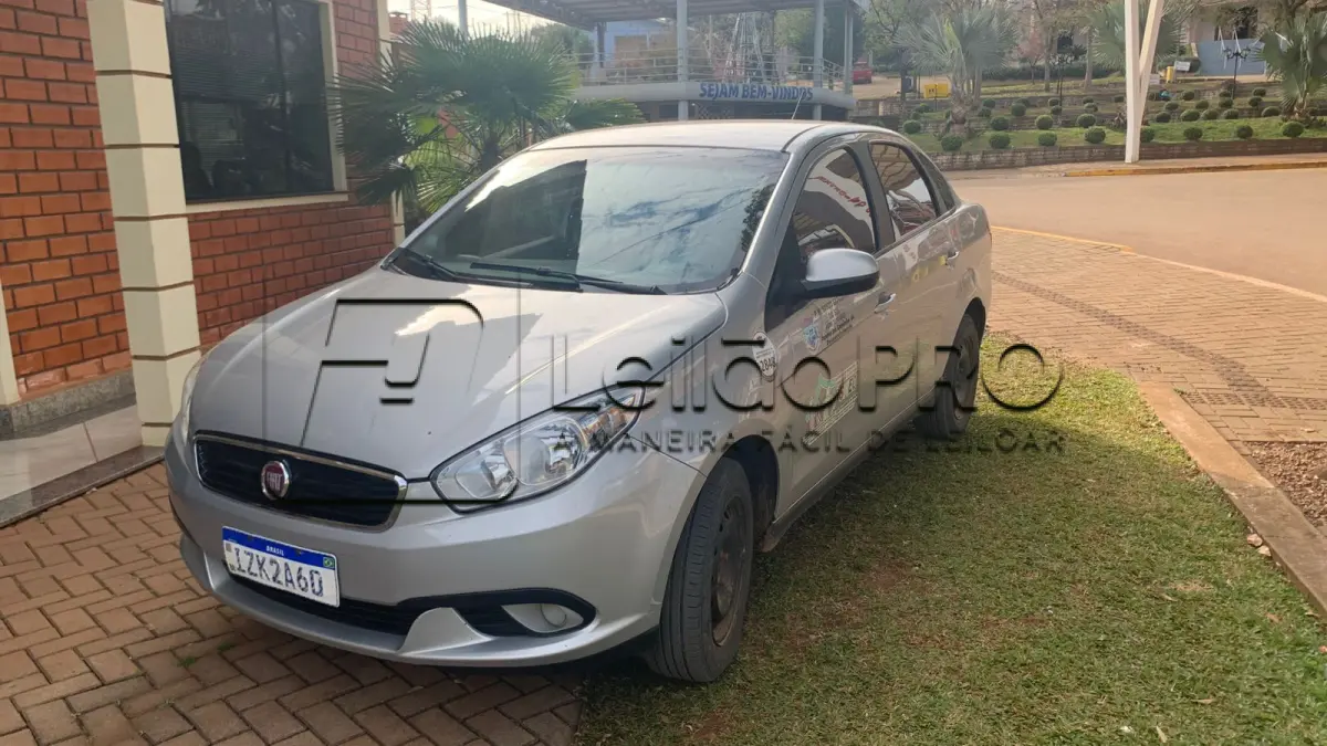 LOTE 004 - Automóvel Marca: Fiat - Modelo: Grand Siena Attractive 1.0 - Ano/Modelo: 2019/2019 - 04 portas - 05 Passageiros - 75 CV - Cor: Prata