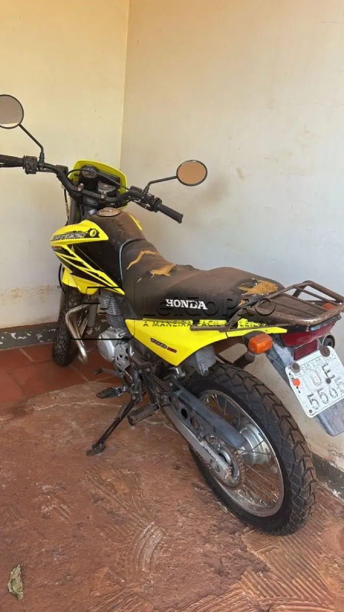 LOTE 016 - Motocicleta marca Honda Bros 150 cc. Ano 2007