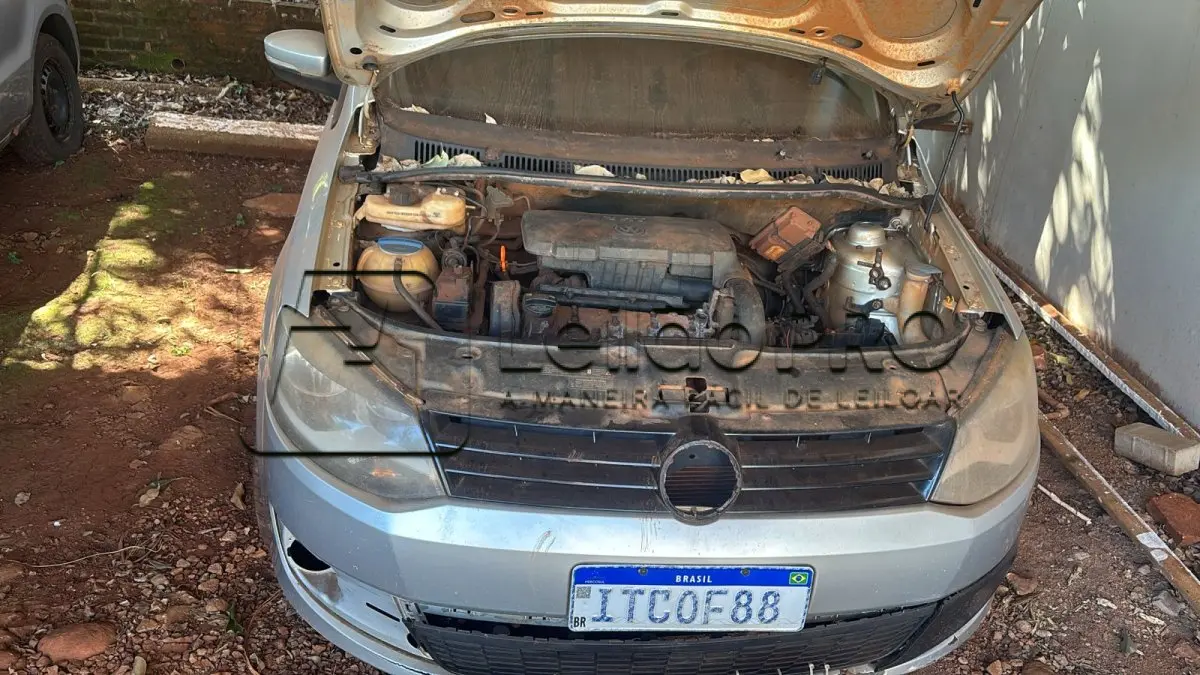 LOTE 001 - Automóvel VW/FOX 1.0 GII, ano 2012, Prata