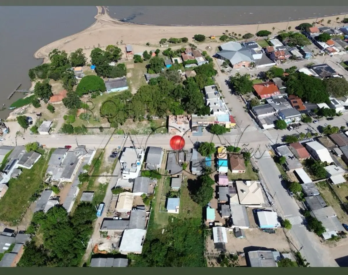 LOTE 001 - 50% do imóvel : Lote urbano número 19-A (dezenove-A) da quadra número 18 (dezoito) com área de 572,48m² , com frente para a rua Irineu Atahualpa Cibils, no bairro Centro, na cidade de Arambaré-RS