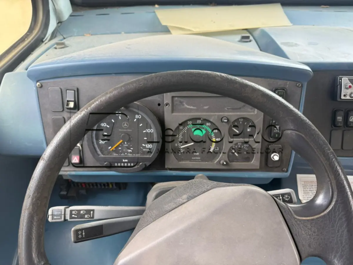 LOTE 003 - VEÍCULO MICROÔNIBUS AMBULÂNCIA, FIAT IVECO, MODELO COMIL BELLA M, DIESEL, CAP. 6,2 TON, 122 CV, COR BRANCA, ANO DE FABRICAÇÃO 2003, MODELO 2004