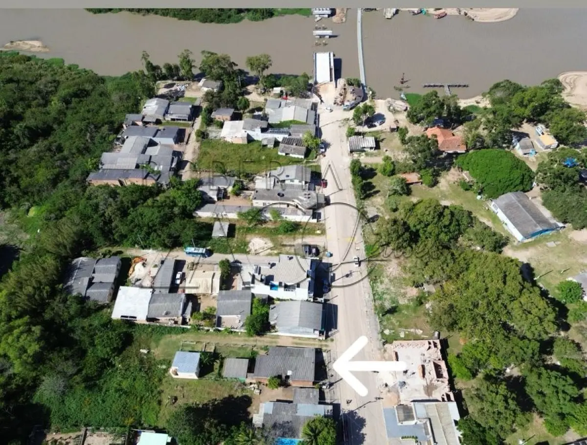 LOTE 001 - 50% do imóvel : Lote urbano número 19-A (dezenove-A) da quadra número 18 (dezoito) com área de 572,48m² , com frente para a rua Irineu Atahualpa Cibils, no bairro Centro, na cidade de Arambaré-RS