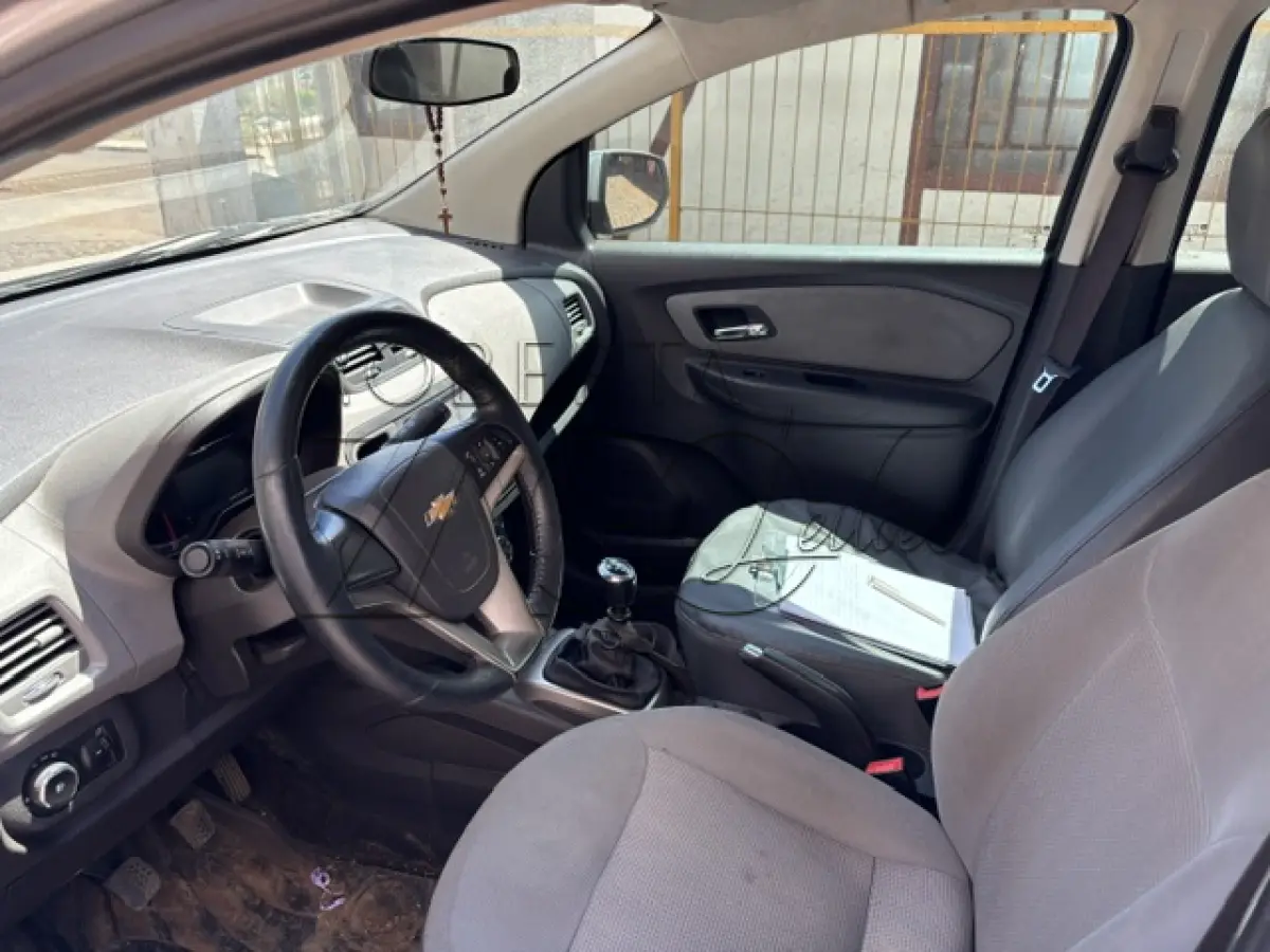 LOTE 015 - AUTOMÓVEL VW SAVEIRO 1.6 CE – Ano/Fab: 2010/2011