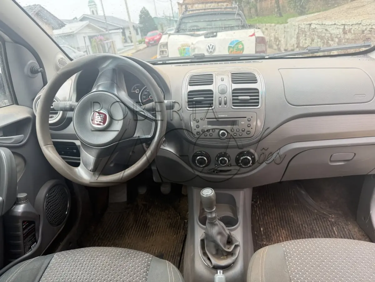 LOTE 002 - AUTOMÓVEL FIAT SIENA ESSENCE 1.6   – Ano/Fab: 2015/2016