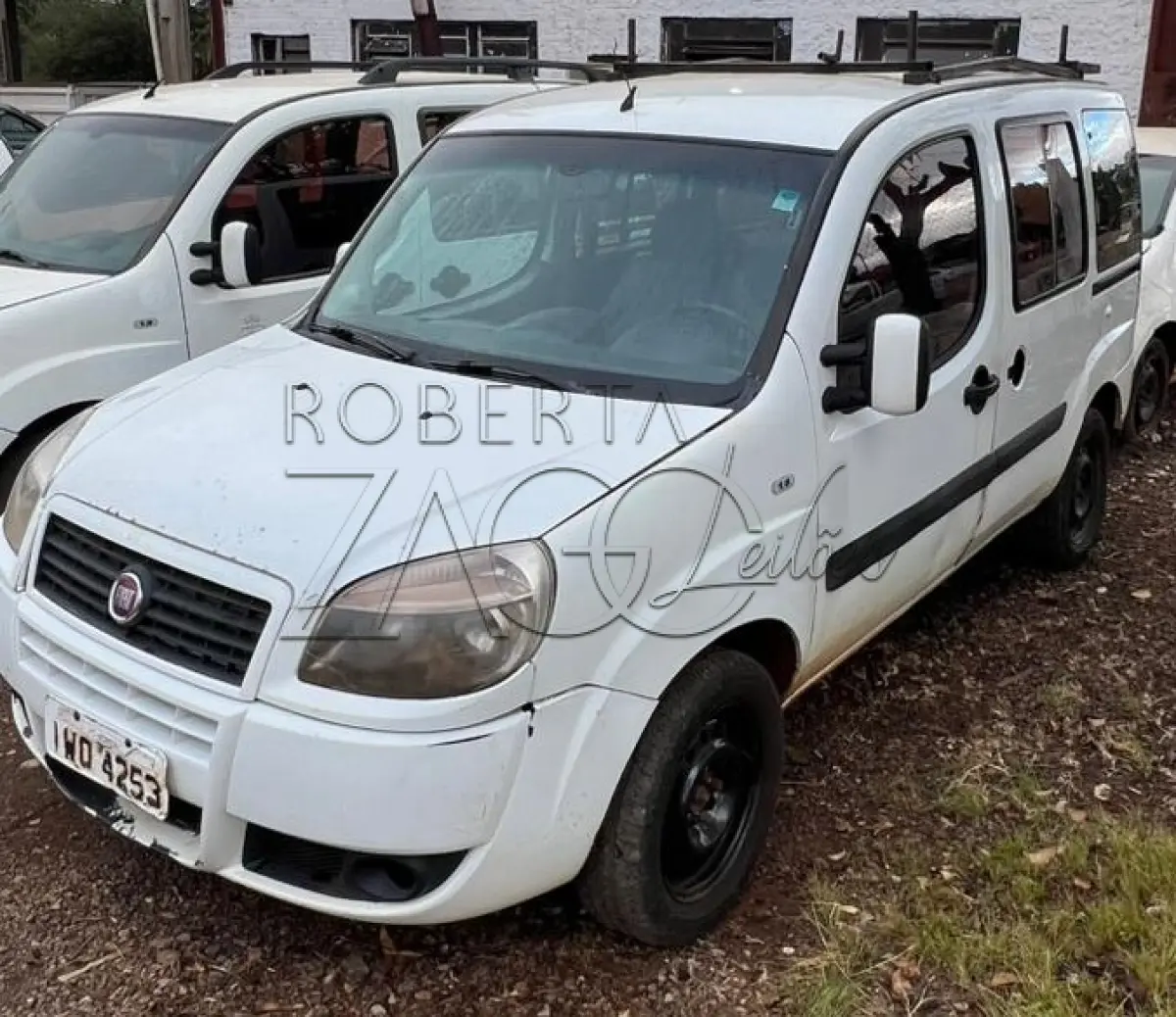 LOTE 007 - Fiat Doblo Essence - Ano/Modelo: 2014/2015, 07 Passageiros. Branca