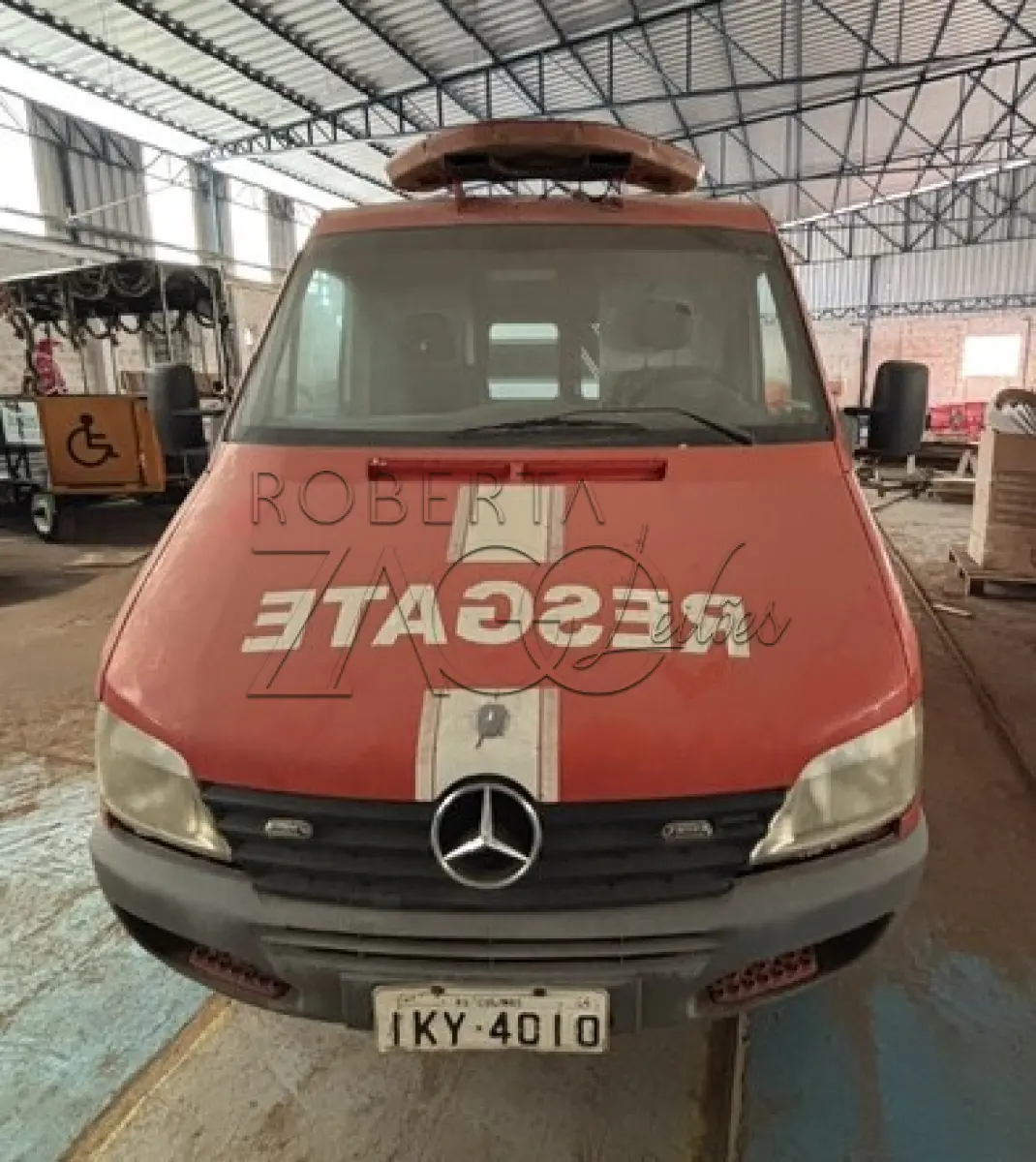 LOTE 011 - VEÍCULO MB SPRINTER 311CDI   – Ano/Fab: 2001/2002