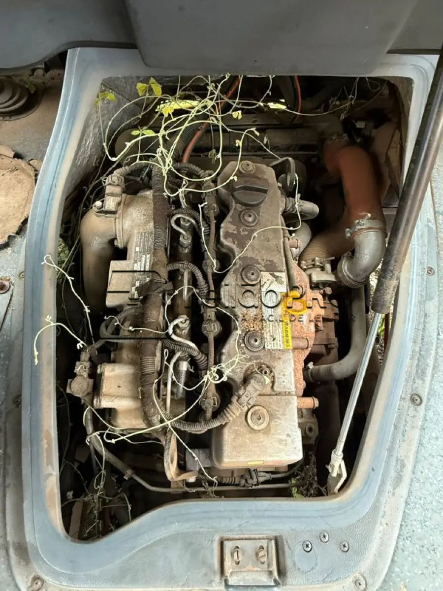 LOTE 009 - ONIBUS MARCOPOLO VOLARE V6 ESCOLAR, 23 PESSOAS, ANO 2009/2010.