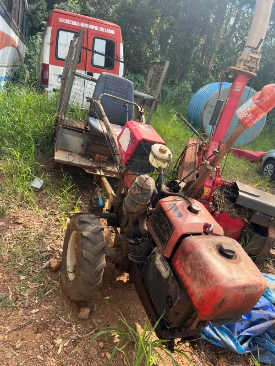 LOTE 006 - Motocultivador Tramontini - Modelo TR 18 RJ - P - Série: T6-1966 - Ano: 2006 - Combustível: Diesel.