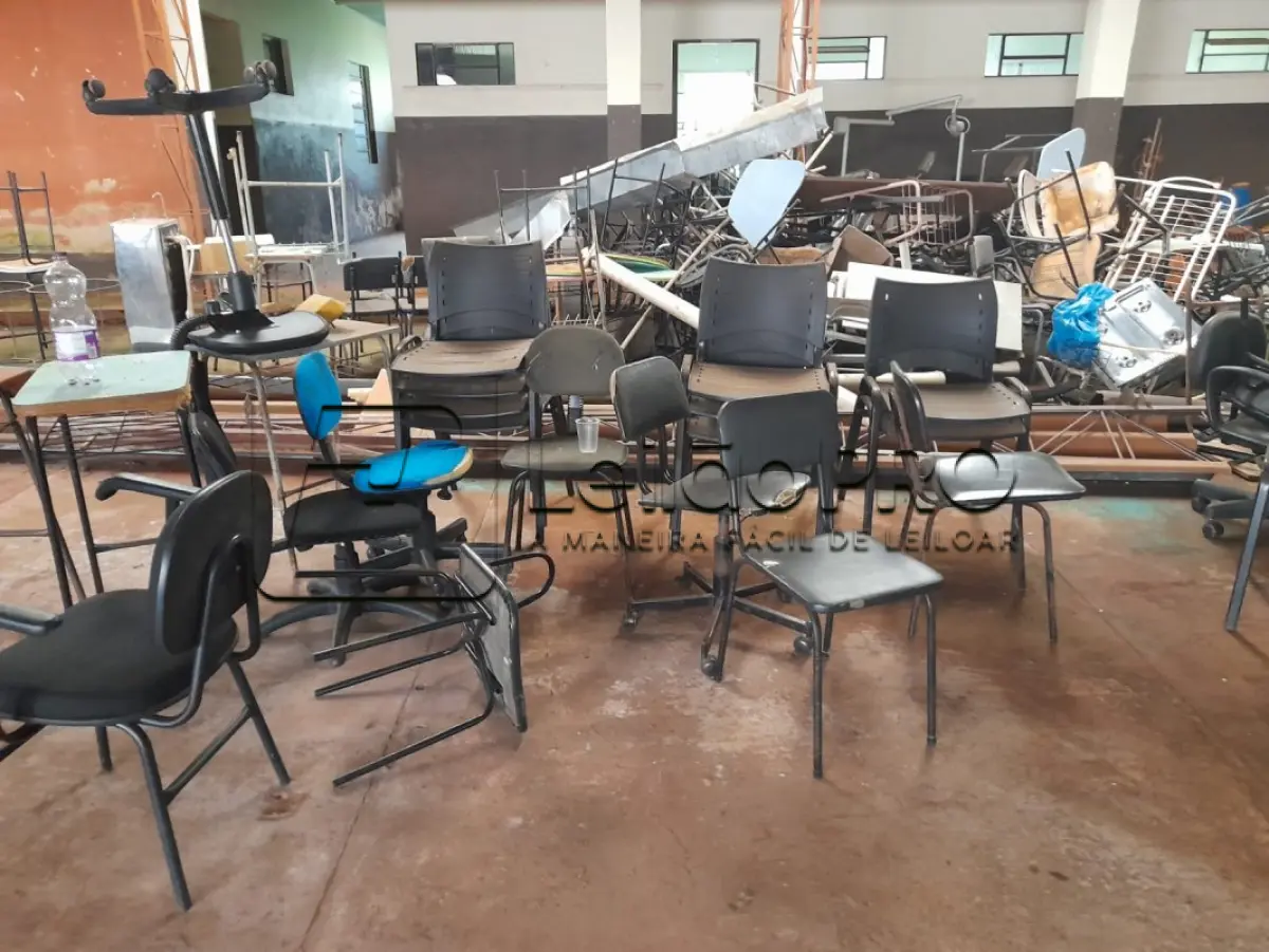 LOTE 005 - Sucata diversas