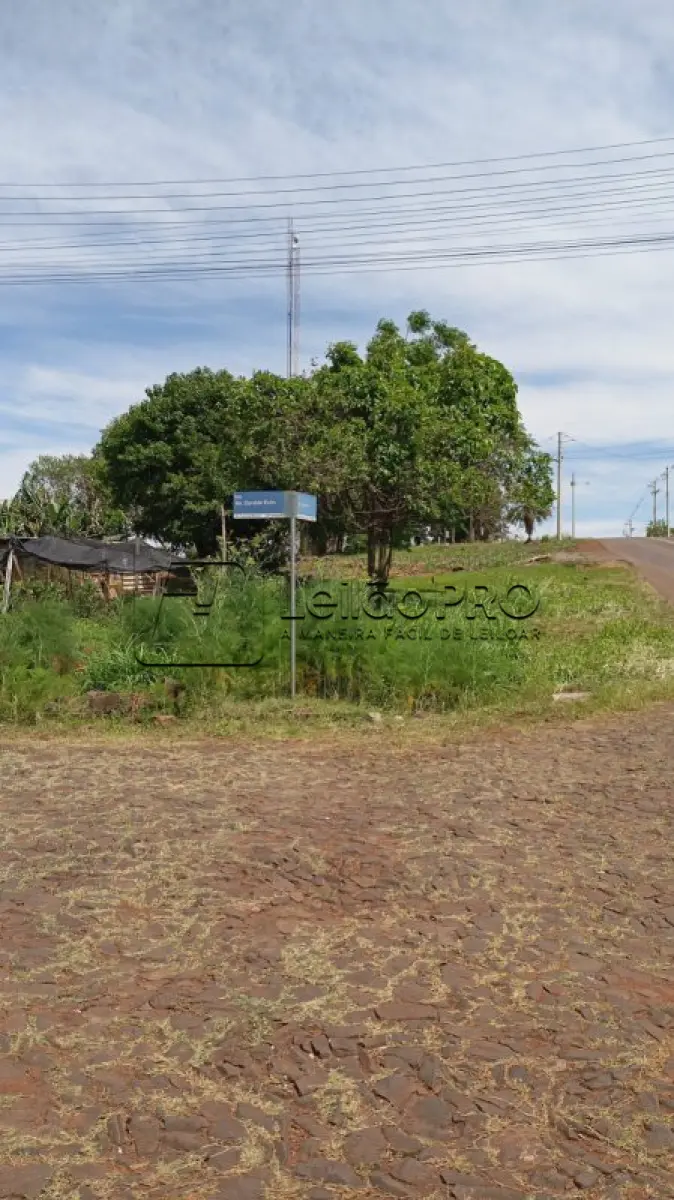 LOTE 009 - Terreno urbano, lote n° 01, quadra n° 123, com área de 270m², matrícula 3.993 na Esquina formada pela Rua Vereador Osvaldo Kuhn e Avenida do Comércio, Centro de São Paulo das Missões.