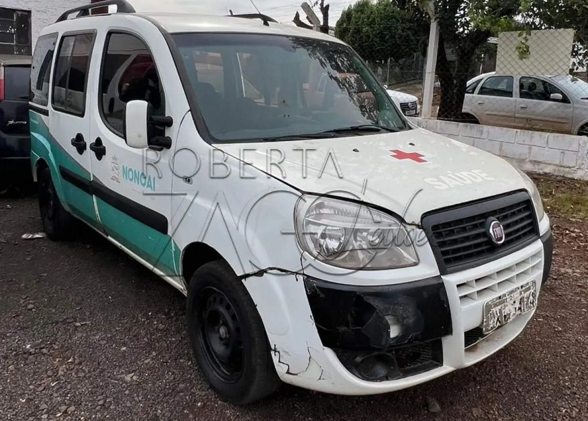 LOTE 002 - Fiat Doblo Essence - Ano/Modelo: 2017/2017, Branca