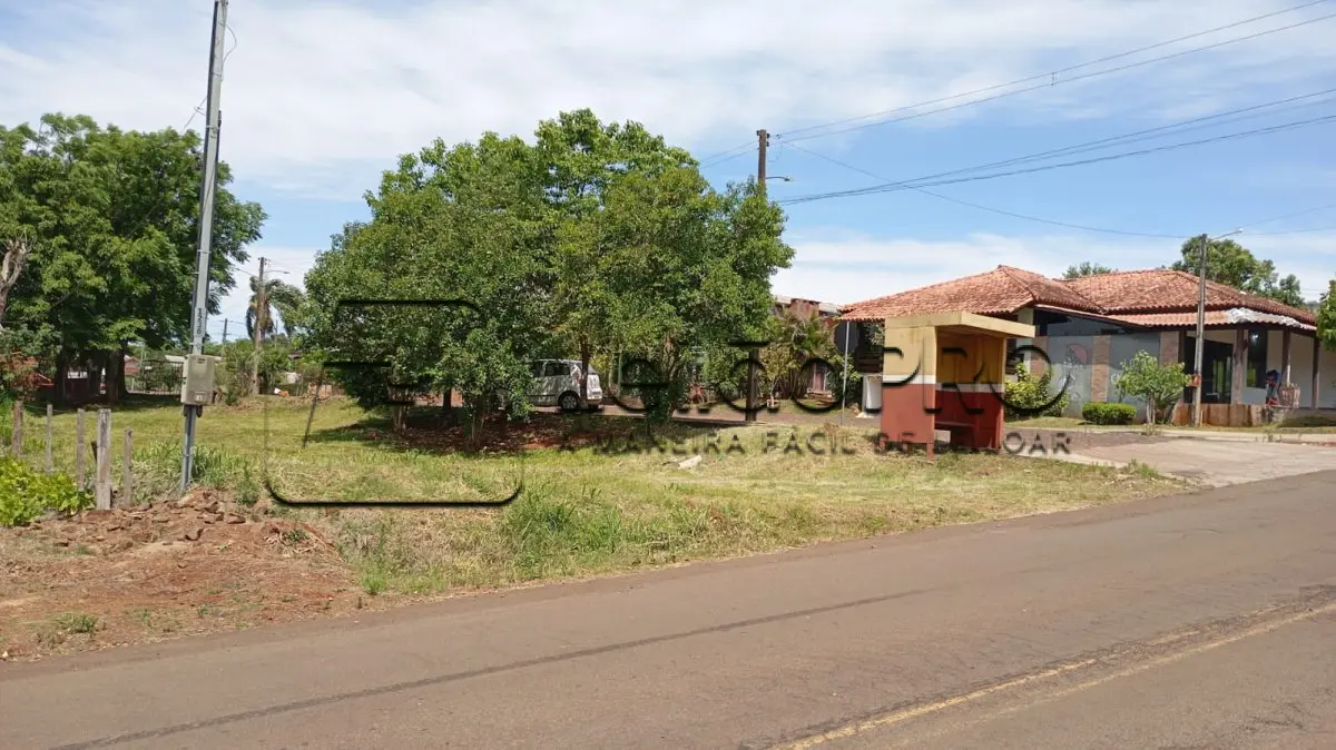 LOTE 010 - Terreno urbano, lote n° 26, quadra n° 86, com área de 250m², matrícula 6.100 na Esquina formada pela Avenida do Comércio e Rua Maximiliano João Scheuer, Centro de São Paulo das Missões.