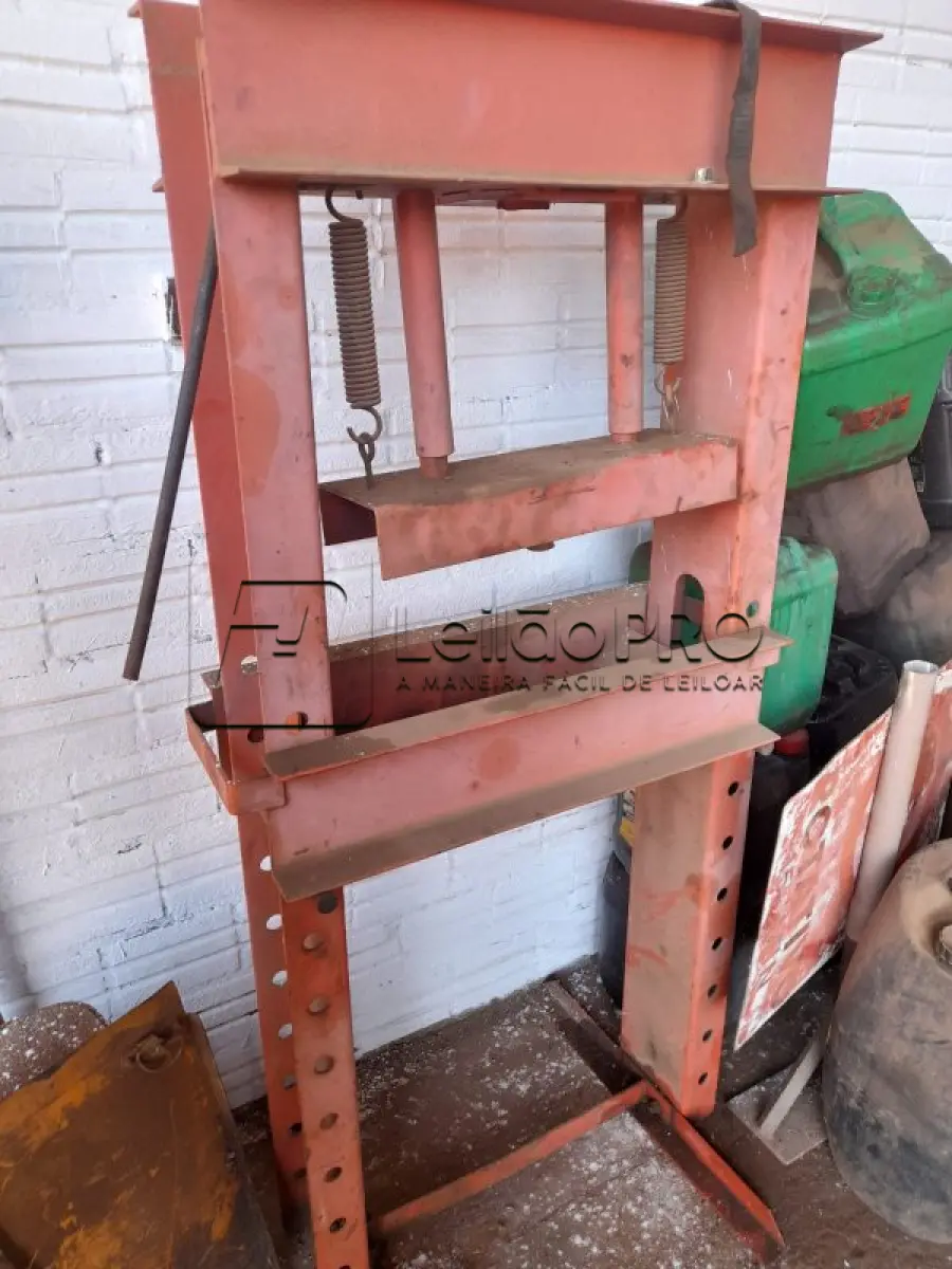 LOTE 005 - Sucata diversas