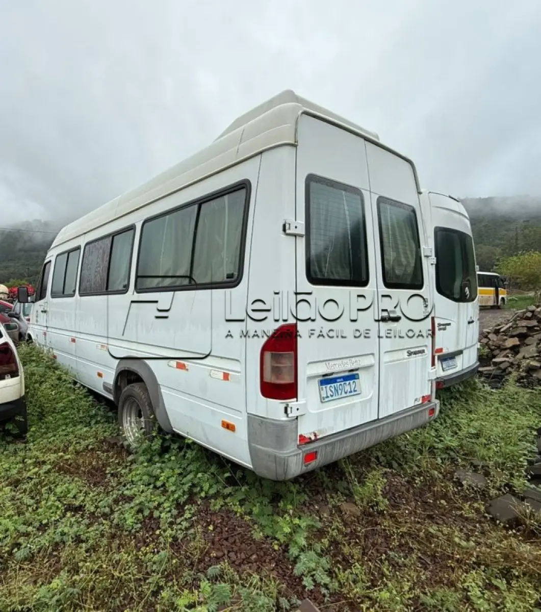 LOTE 008 - SPRINTER I/M.BENZ 413 CDI SPRINTERM, 2 EIXOS,  16 PESSOAS ANO 2011/2012.