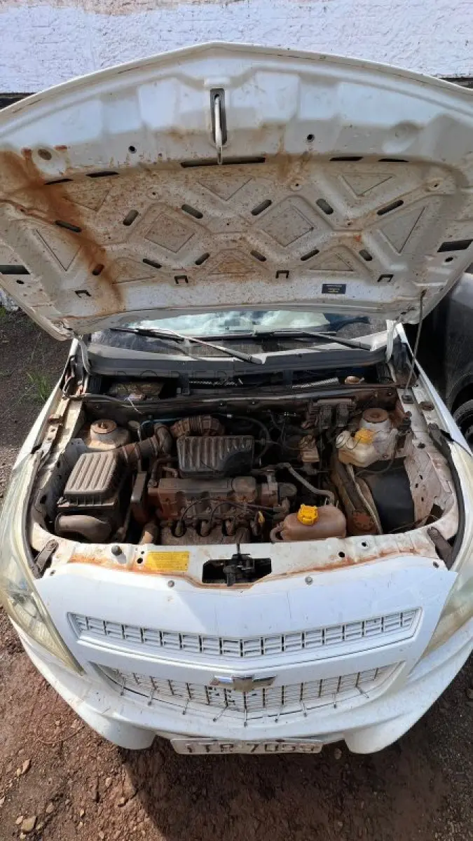 LOTE 008 - Chevrolet Montana Ls - Ano/Modelo: 2012/2013, Branca