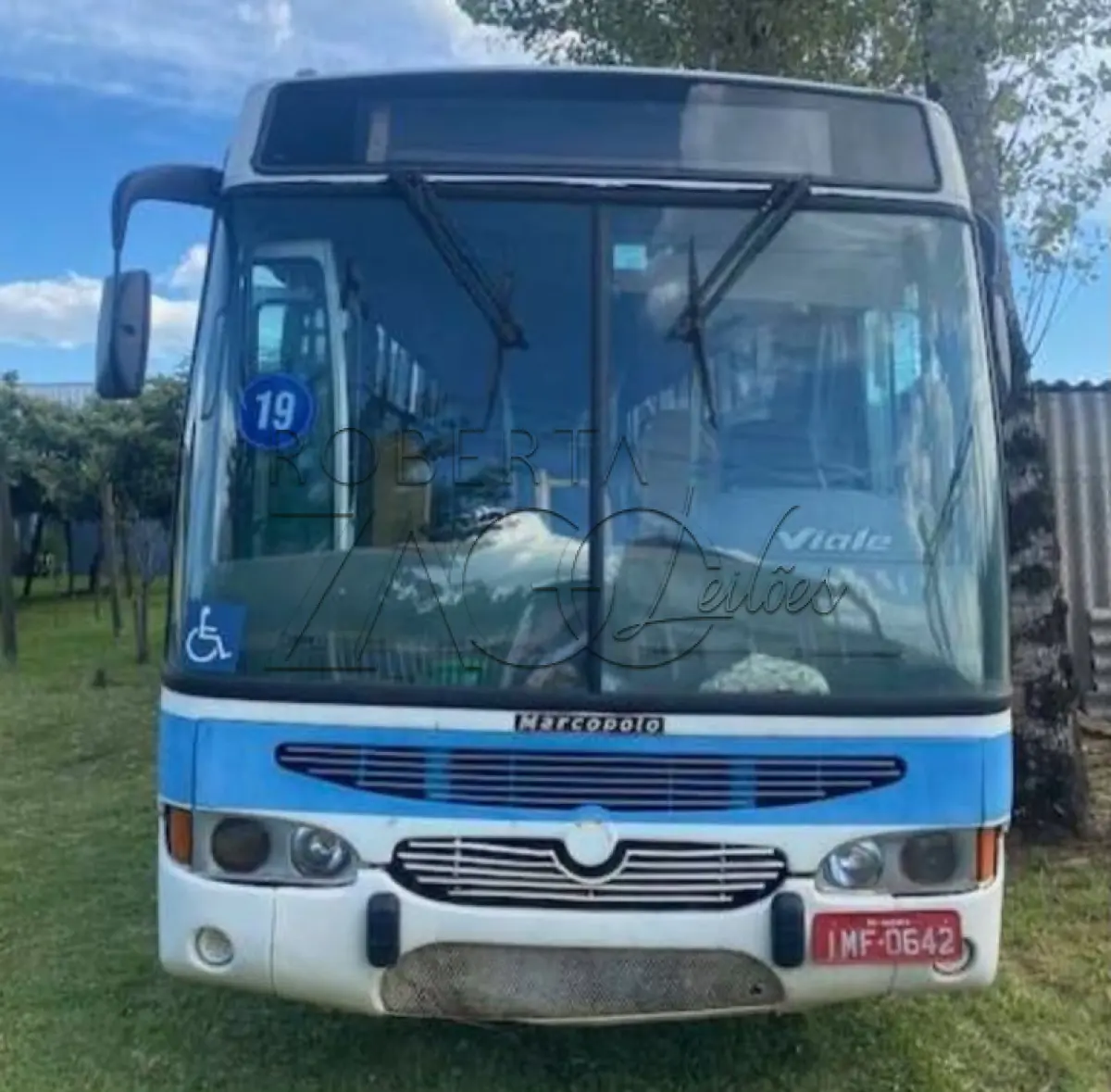 LOTE 015 - Um veículo ônibus M. Benz / M. Polo Viale U, placas IMF0642, ano 2004/2004, capacidade para 42 pessoas.