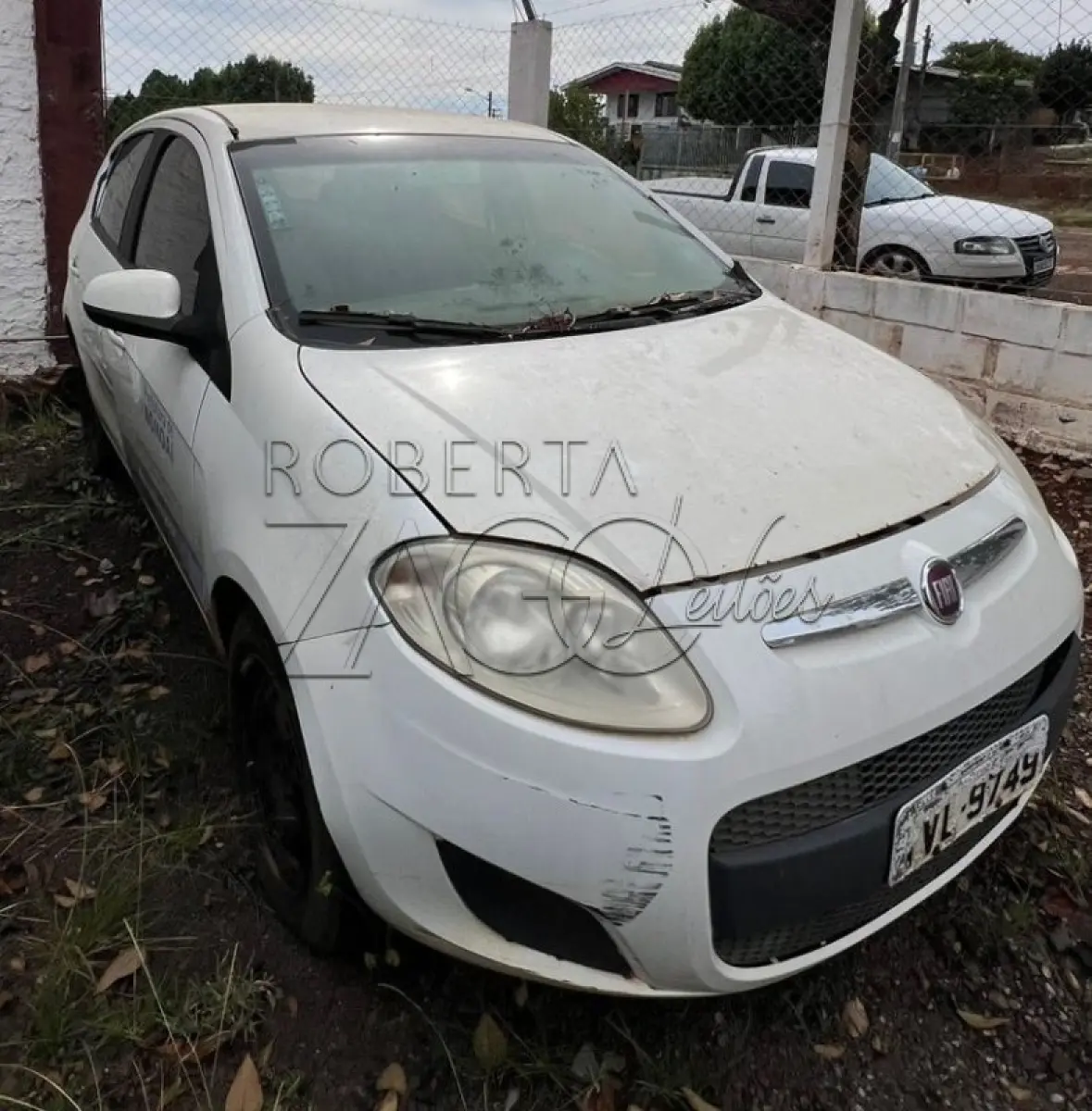 LOTE 001 - Fiat Palio Essence 1.6 - Ano/Modelo: 2014/2014, Prata