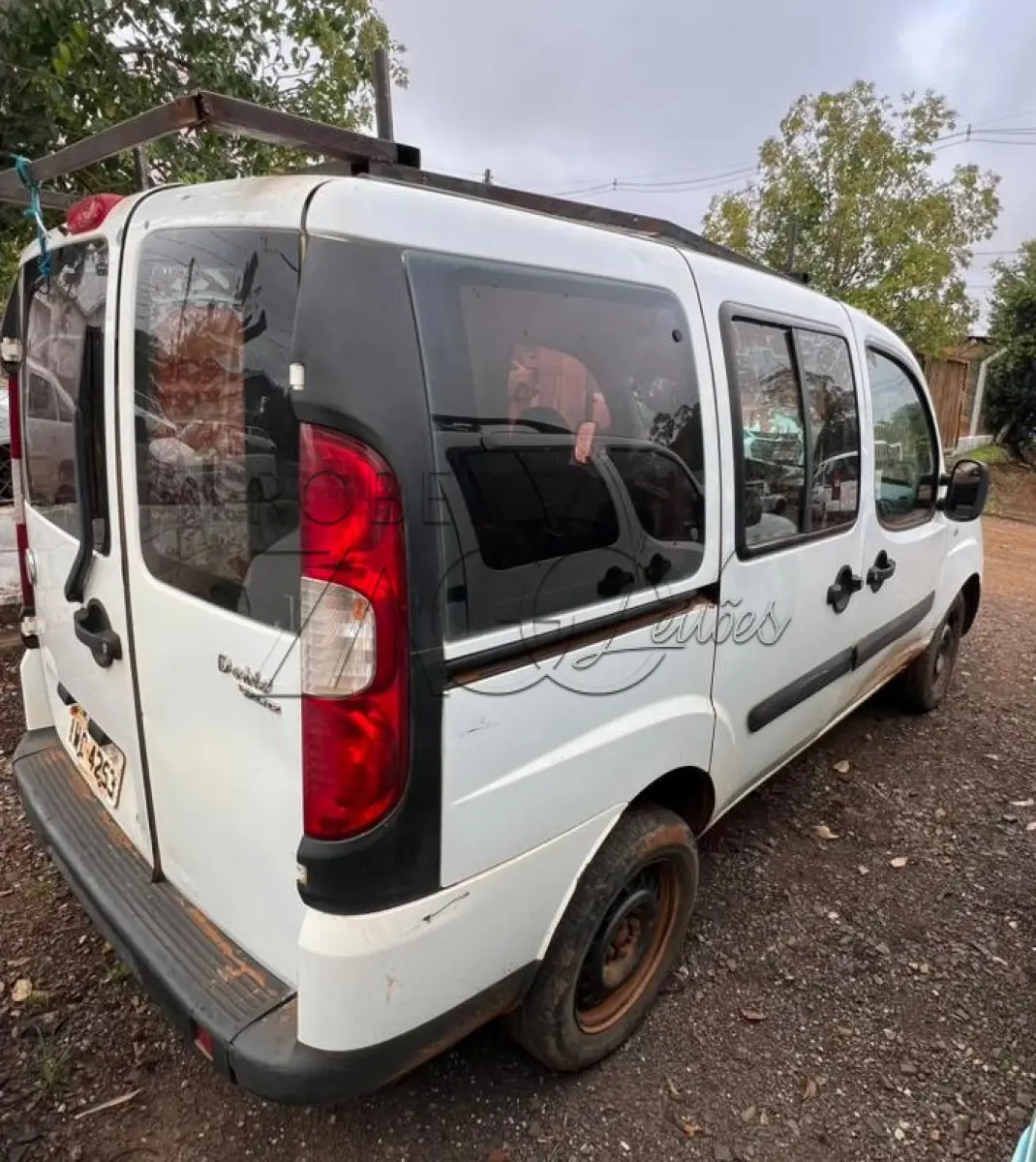 LOTE 007 - Fiat Doblo Essence - Ano/Modelo: 2014/2015, 07 Passageiros. Branca