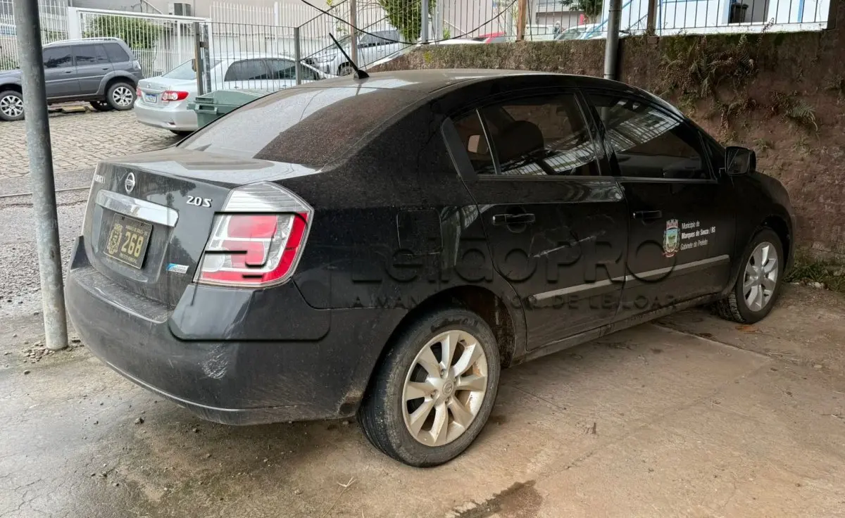 LOTE 010 - NISSAN I SENTRA, 2.0 S, 4 PORTAS, PRETO, ANO 2010/2011.