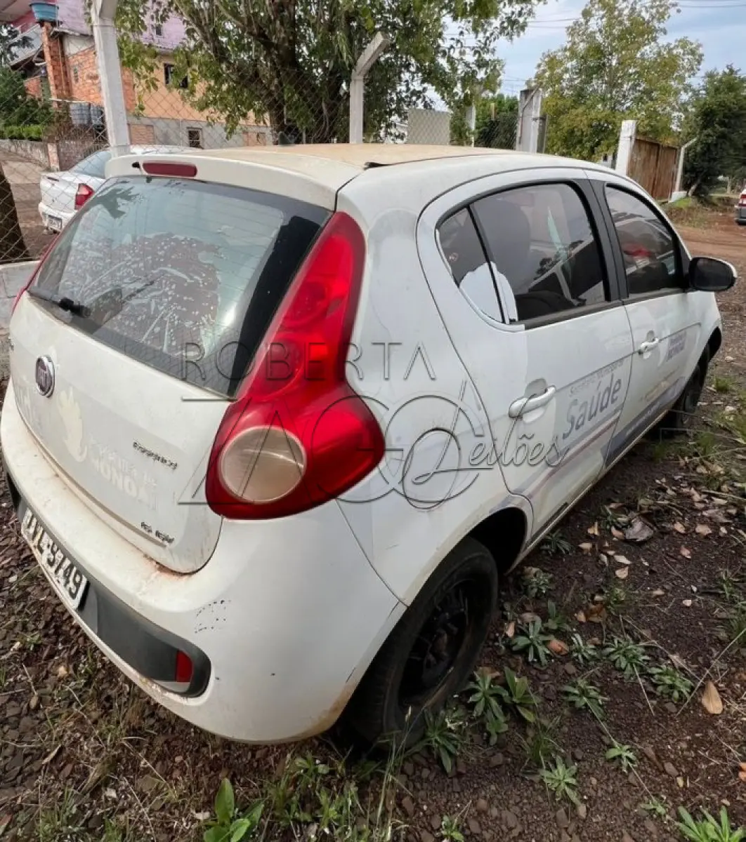 LOTE 001 - Fiat Palio Essence 1.6 - Ano/Modelo: 2014/2014, Prata
