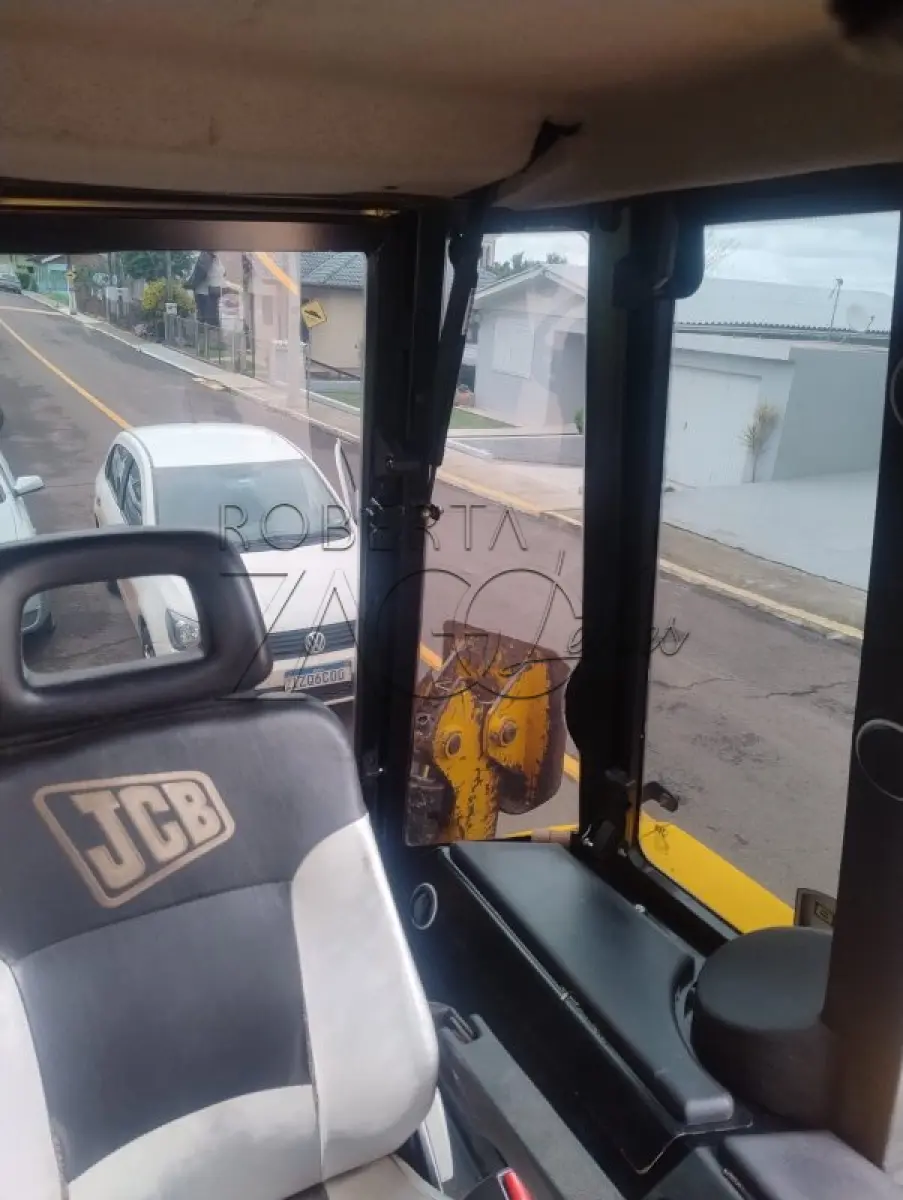 LOTE 009 - MÁQUINA JCB RETROESCAVADEIRA 3CXB14CM2CM  –  Ano/Fab: 2019/2019
