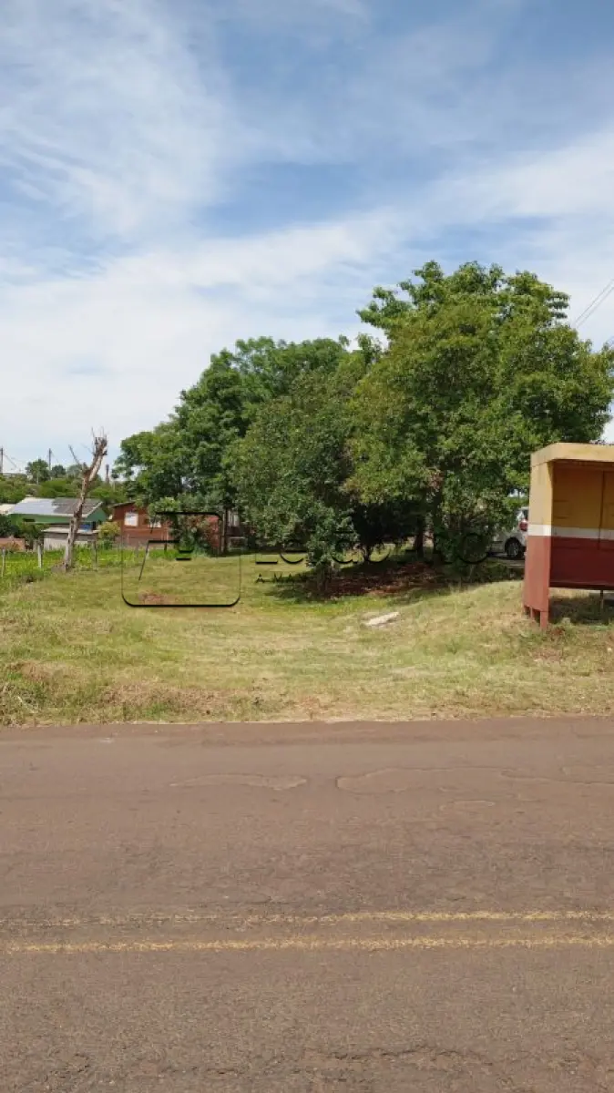 LOTE 010 - Terreno urbano, lote n° 26, quadra n° 86, com área de 250m², matrícula 6.100 na Esquina formada pela Avenida do Comércio e Rua Maximiliano João Scheuer, Centro de São Paulo das Missões.