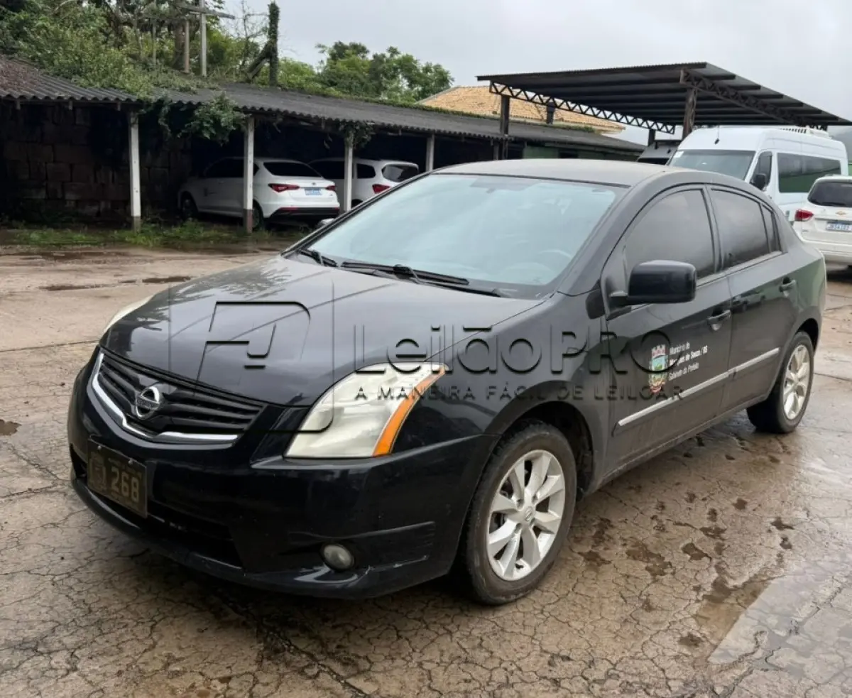 LOTE 010 - NISSAN I SENTRA, 2.0 S, 4 PORTAS, PRETO, ANO 2010/2011.