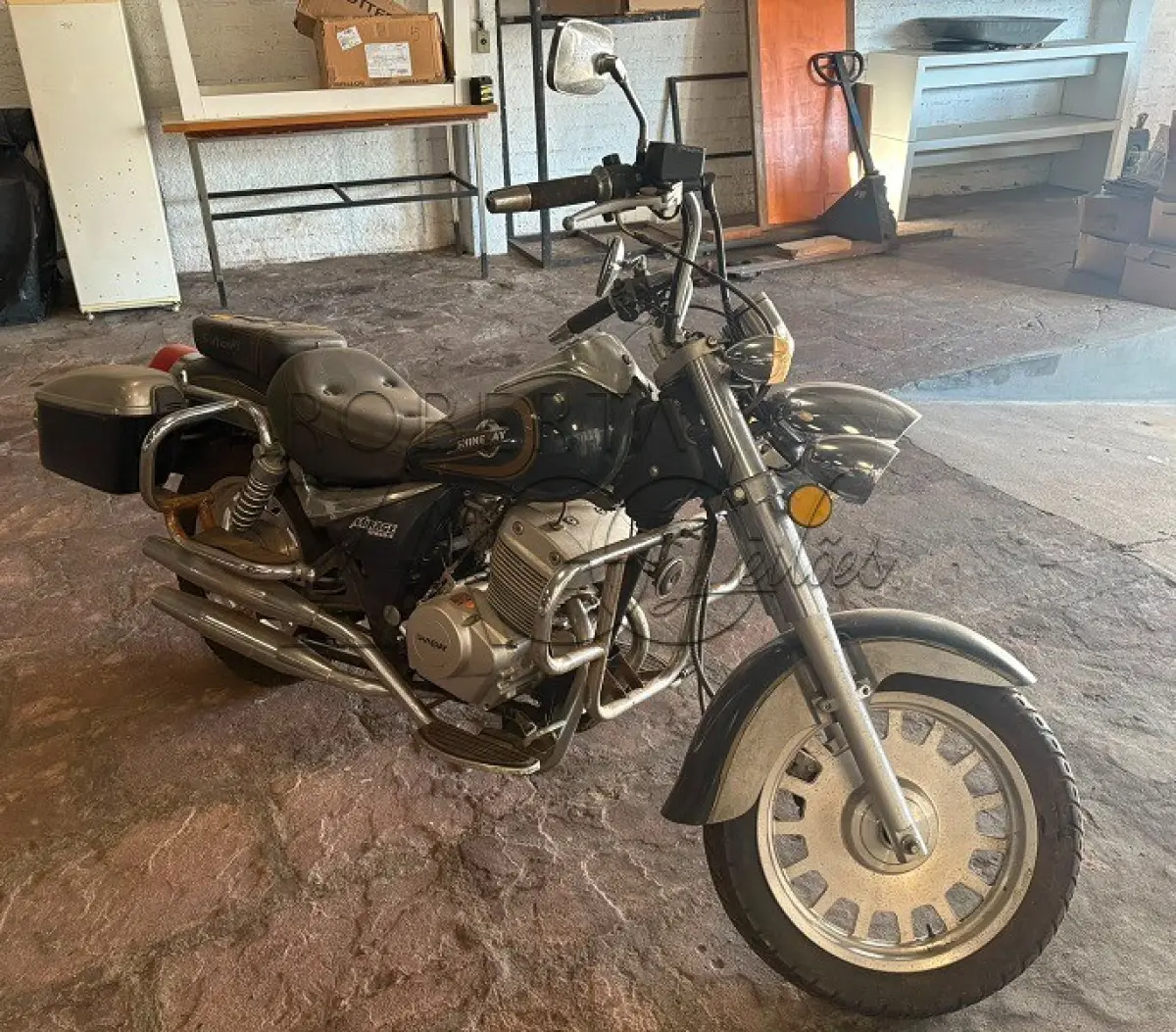 LOTE 009 - Veículo motocicleta Shineray XY 250, 2012/2013, placas IUQ2164