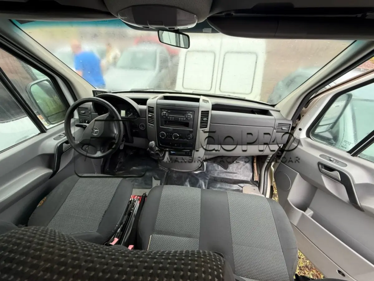 LOTE 007 - SPRINTER I/M.BENZ 415 CDI SPRINTERM, 2 EIXOS, 16 PESSOAS ANO 2014/2014.