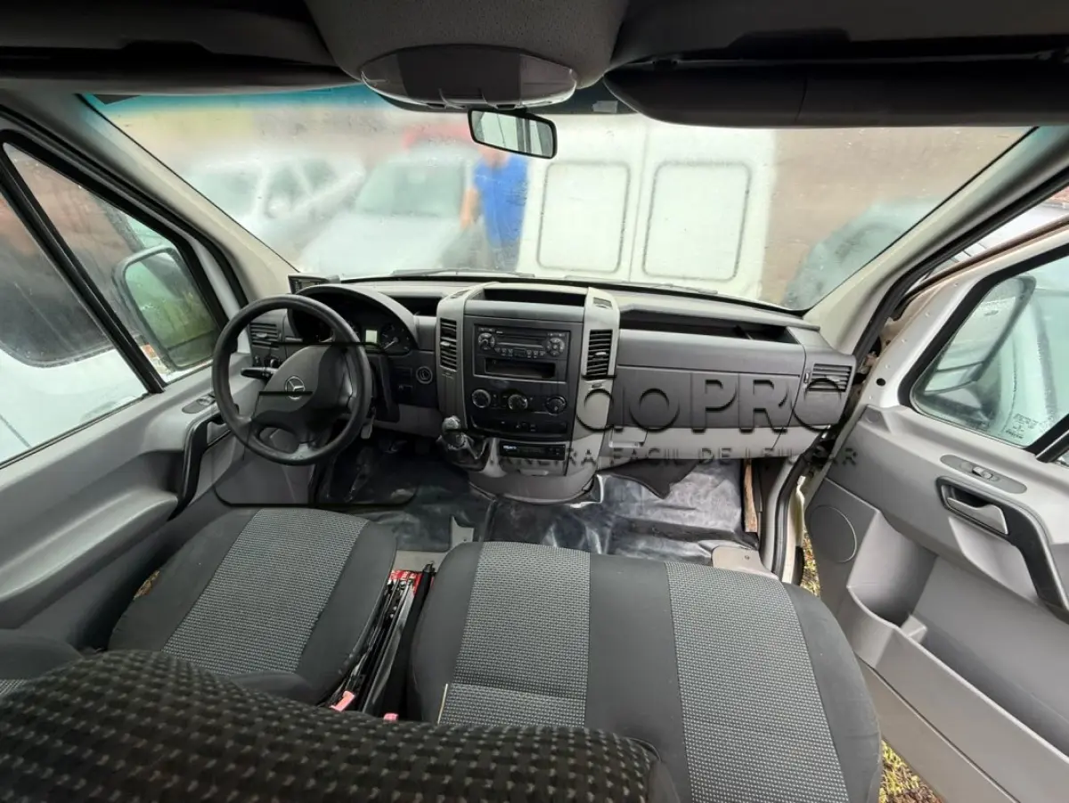 LOTE 007 - SPRINTER I/M.BENZ 415 CDI SPRINTERM, 2 EIXOS, 16 PESSOAS ANO 2014/2014.