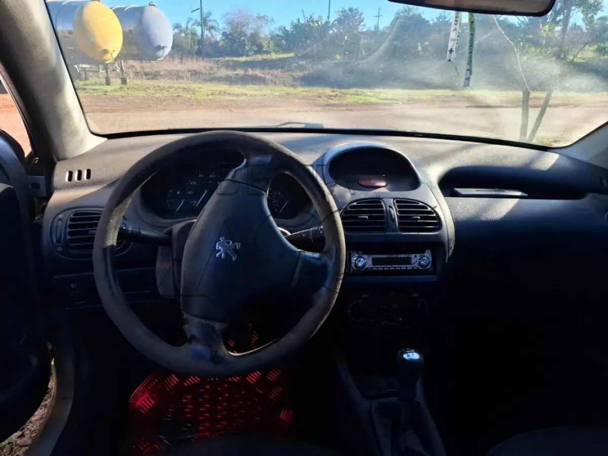LOTE 026 - veículo Peugeot 206 14 SENSAT FX, placas MFH8441, ano 2006.
