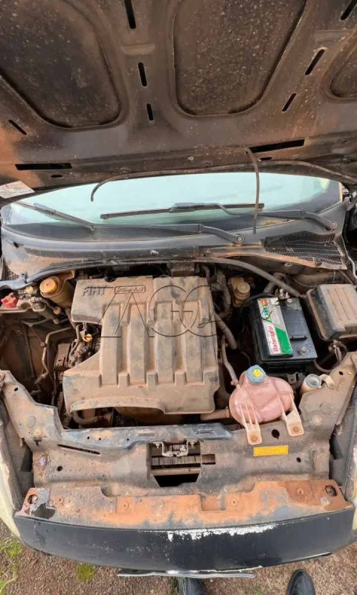 LOTE 004 - Fiat Punto Elx 1.4 - Ano/Modelo: 2009/2009, Preta