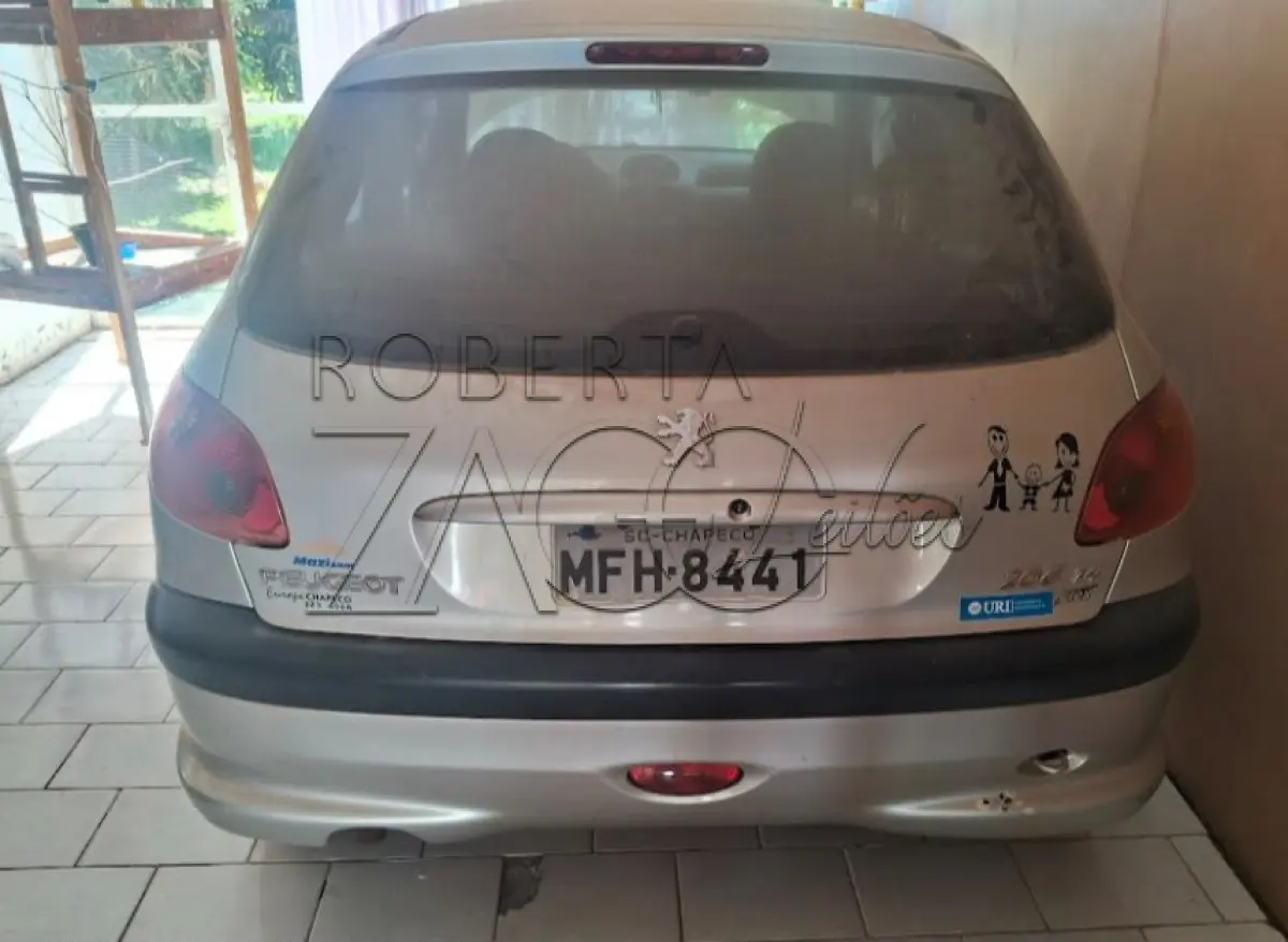 LOTE 026 - veículo Peugeot 206 14 SENSAT FX, placas MFH8441, ano 2006.