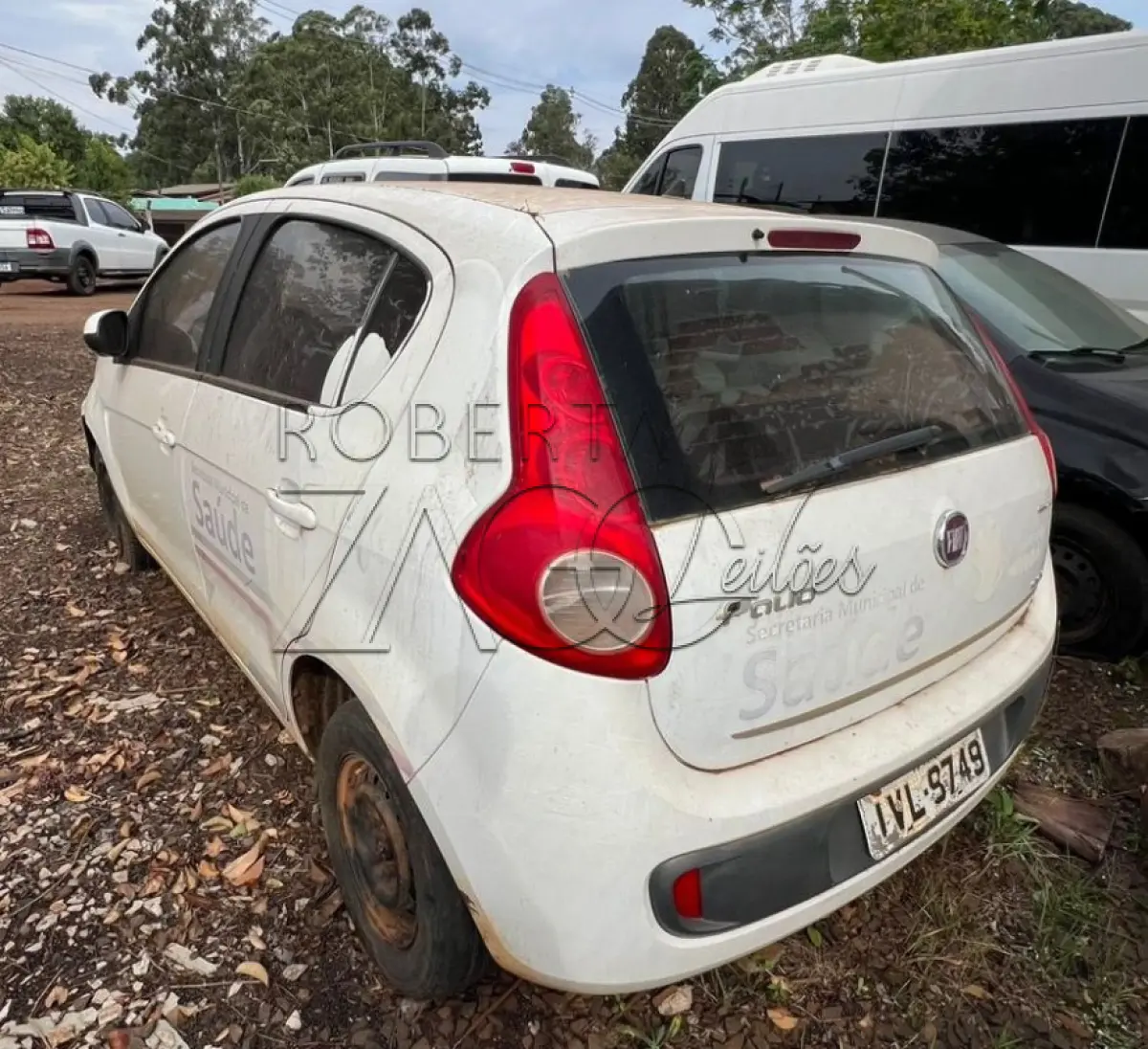 LOTE 001 - Fiat Palio Essence 1.6 - Ano/Modelo: 2014/2014, Prata