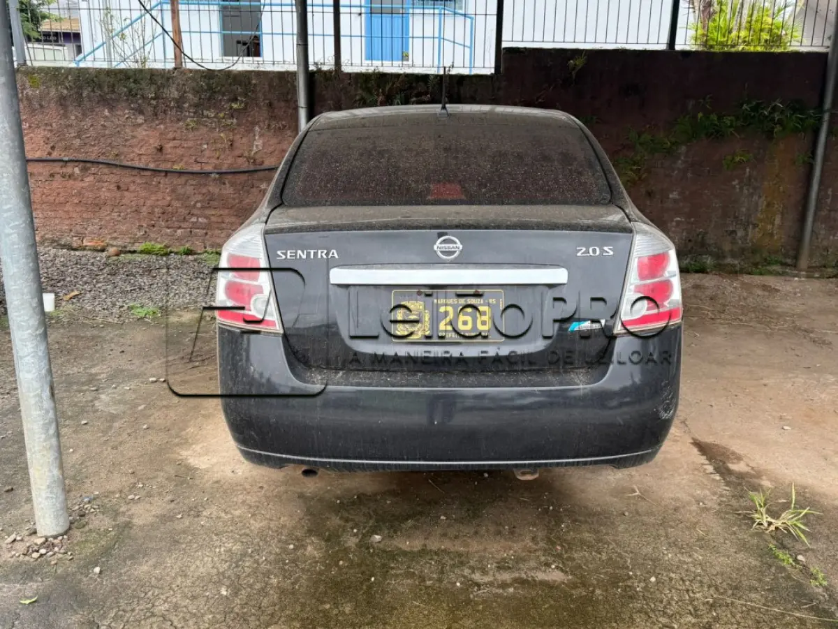 LOTE 010 - NISSAN I SENTRA, 2.0 S, 4 PORTAS, PRETO, ANO 2010/2011.