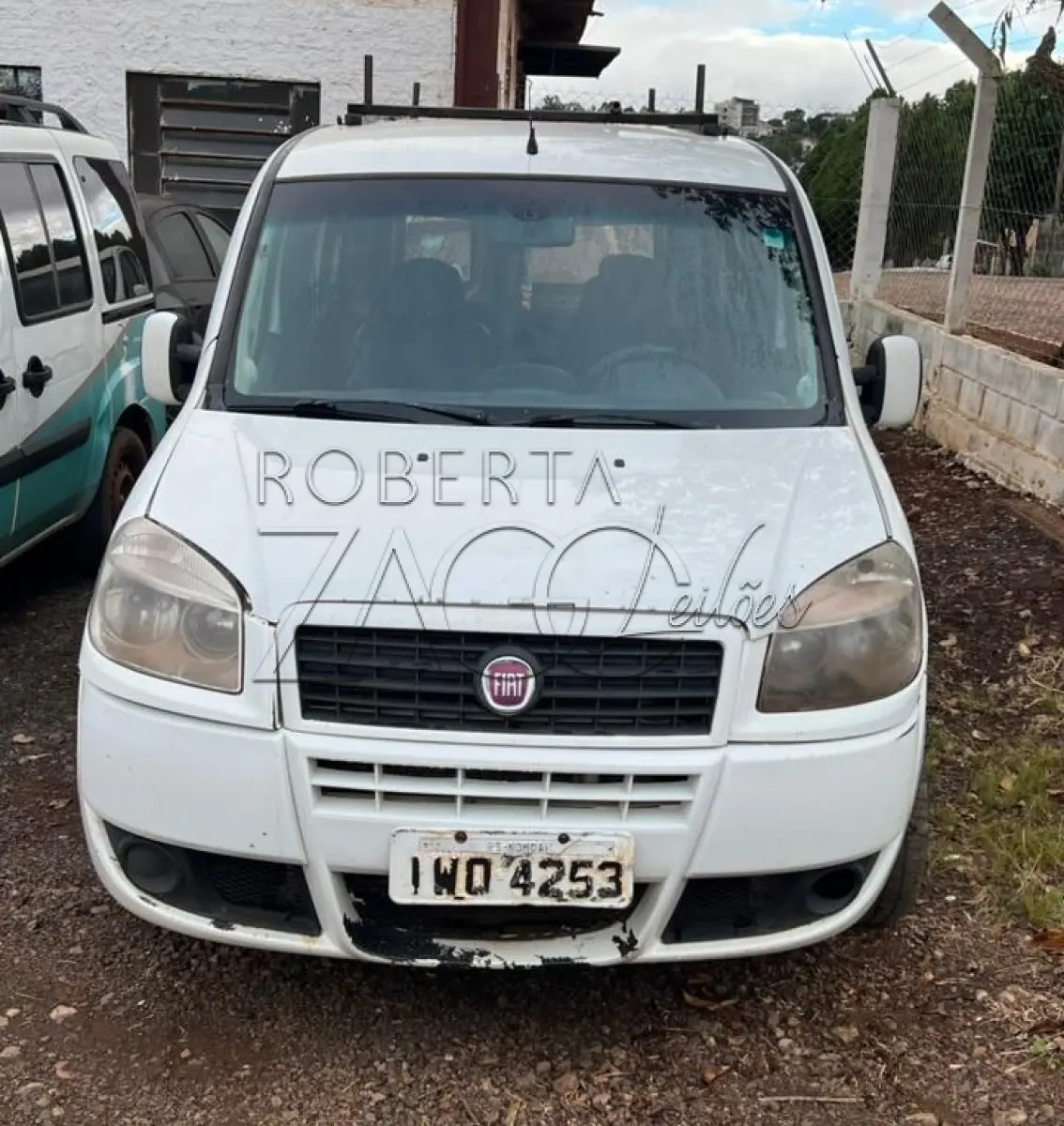 LOTE 007 - Fiat Doblo Essence - Ano/Modelo: 2014/2015, 07 Passageiros. Branca