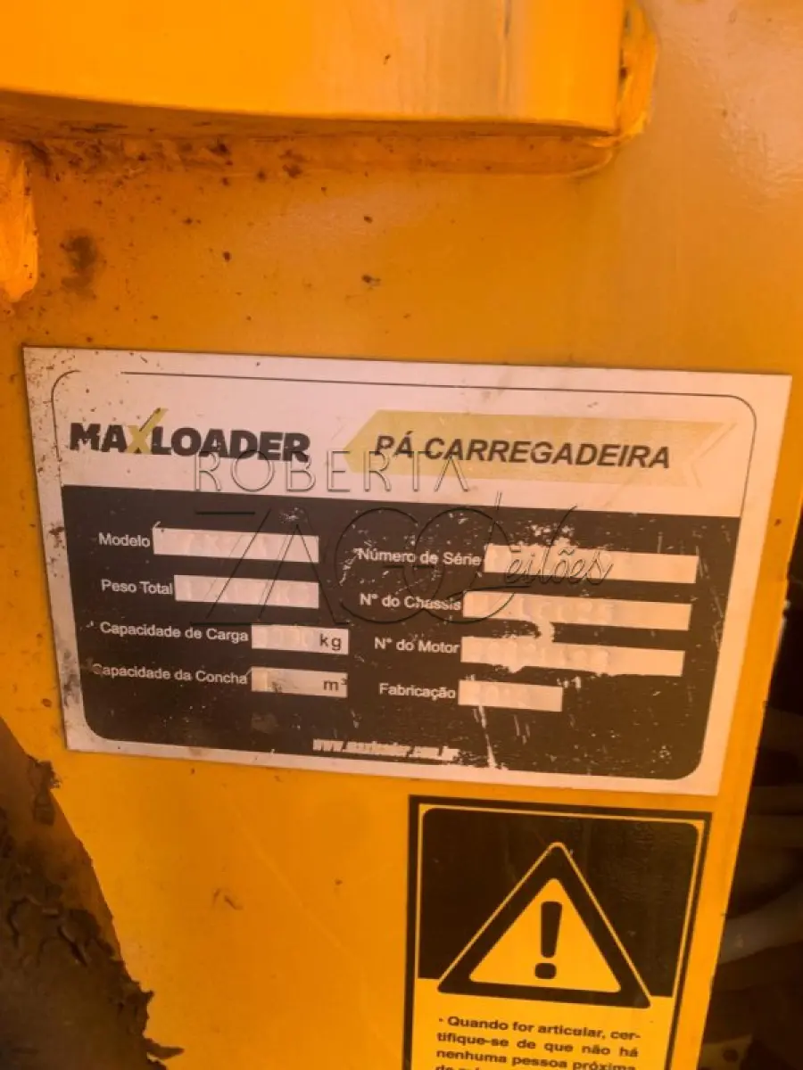 LOTE 002 - Pá-carregadeira Maxloader MX934H, 2019.