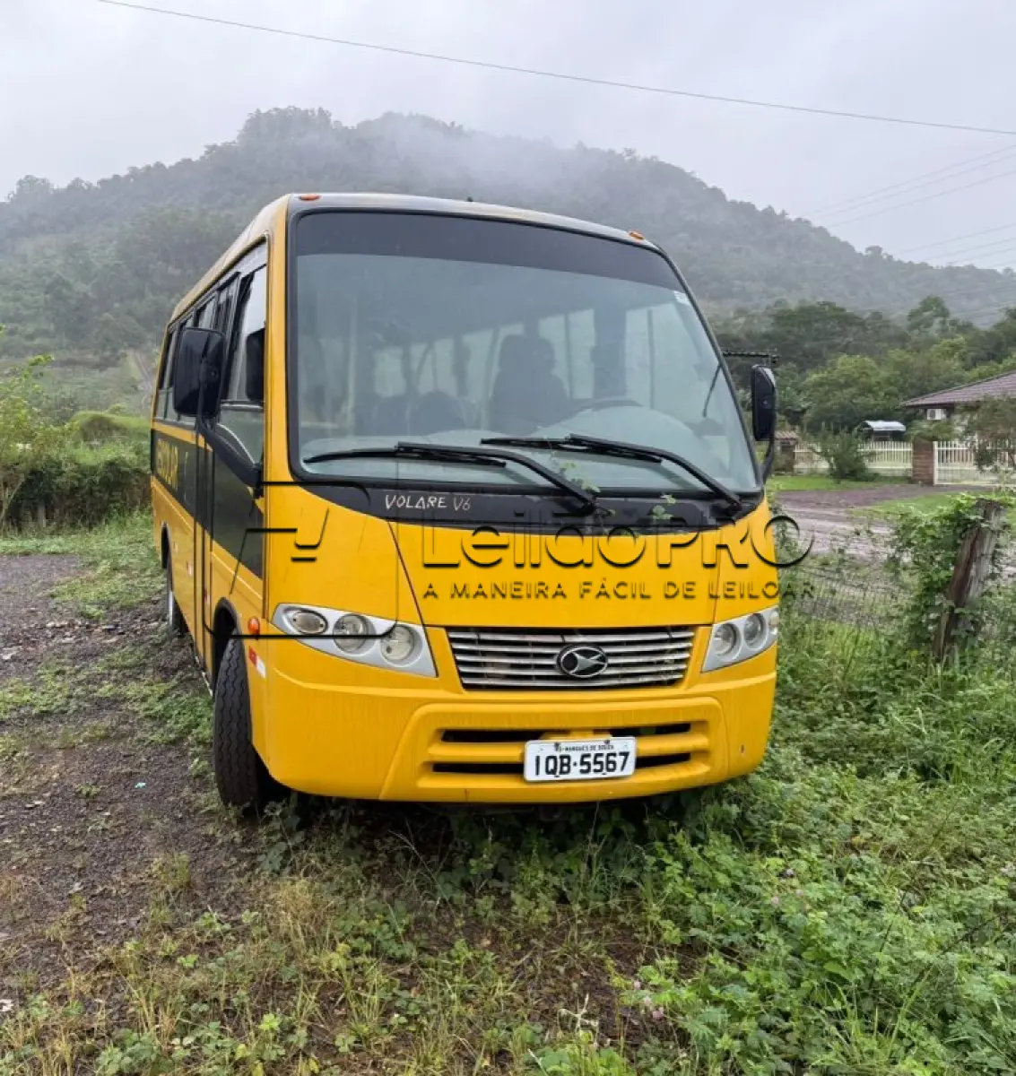 LOTE 009 - ONIBUS MARCOPOLO VOLARE V6 ESCOLAR, 23 PESSOAS, ANO 2009/2010.