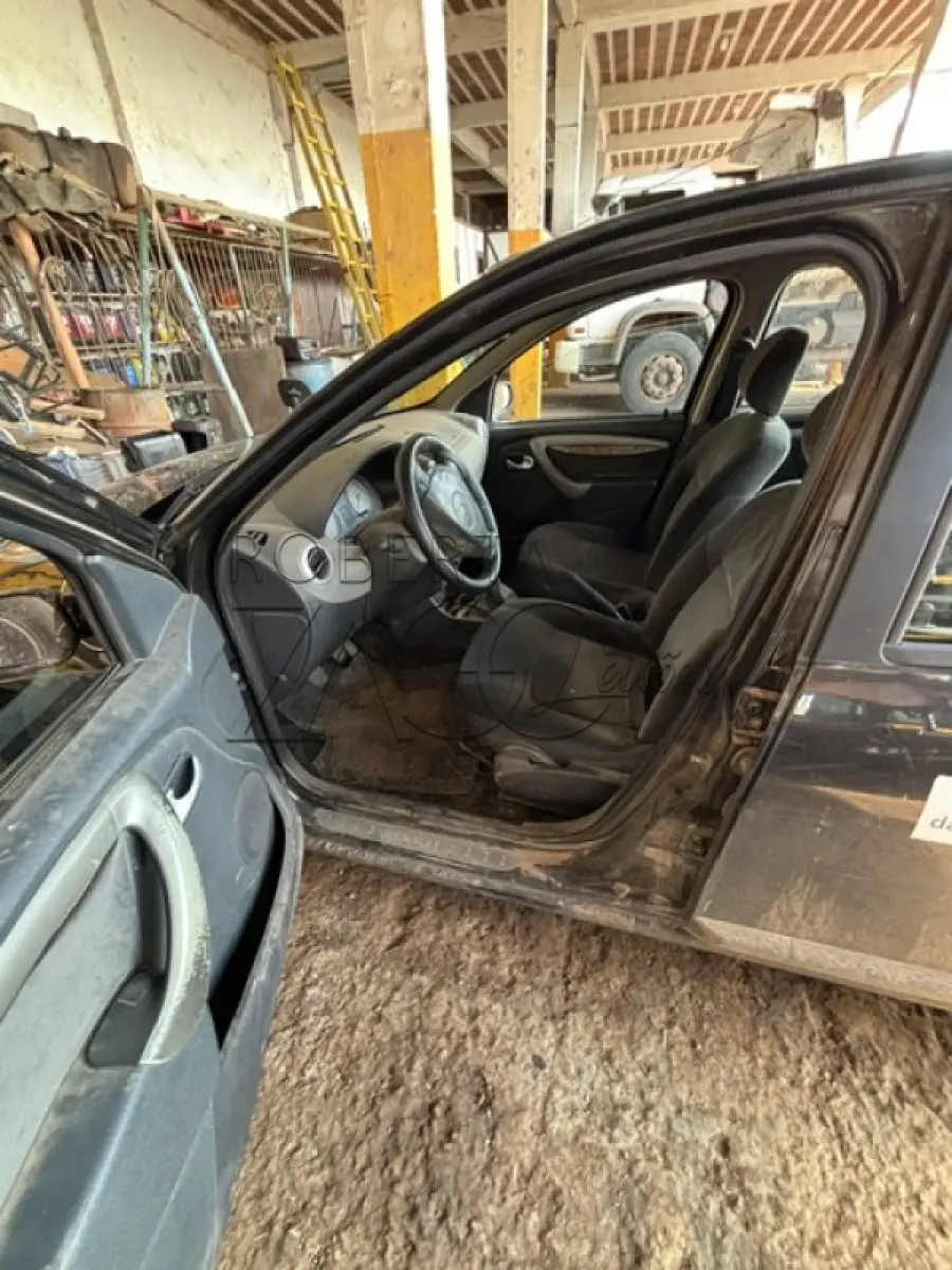 LOTE 012 - AUTOMÓVEL RENAULT SANDERO 1.6 16V  – Ano/Fab: 2008/2009