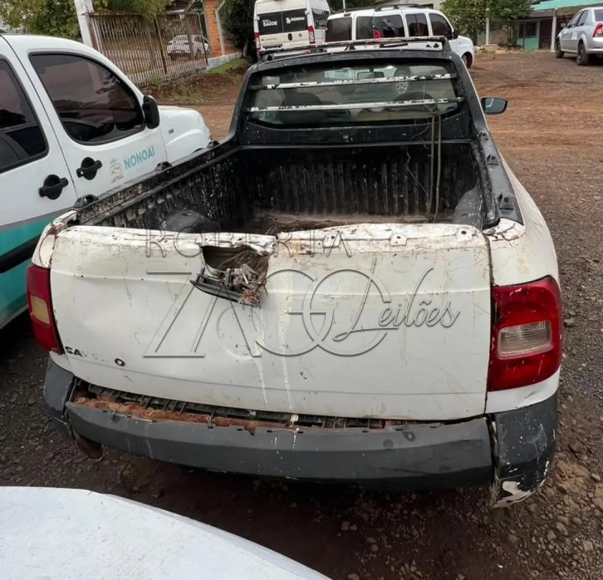 LOTE 009 - Volkswagen Saveiro 1.6 Cs - Ano/Modelo: 2011/2011, Branca