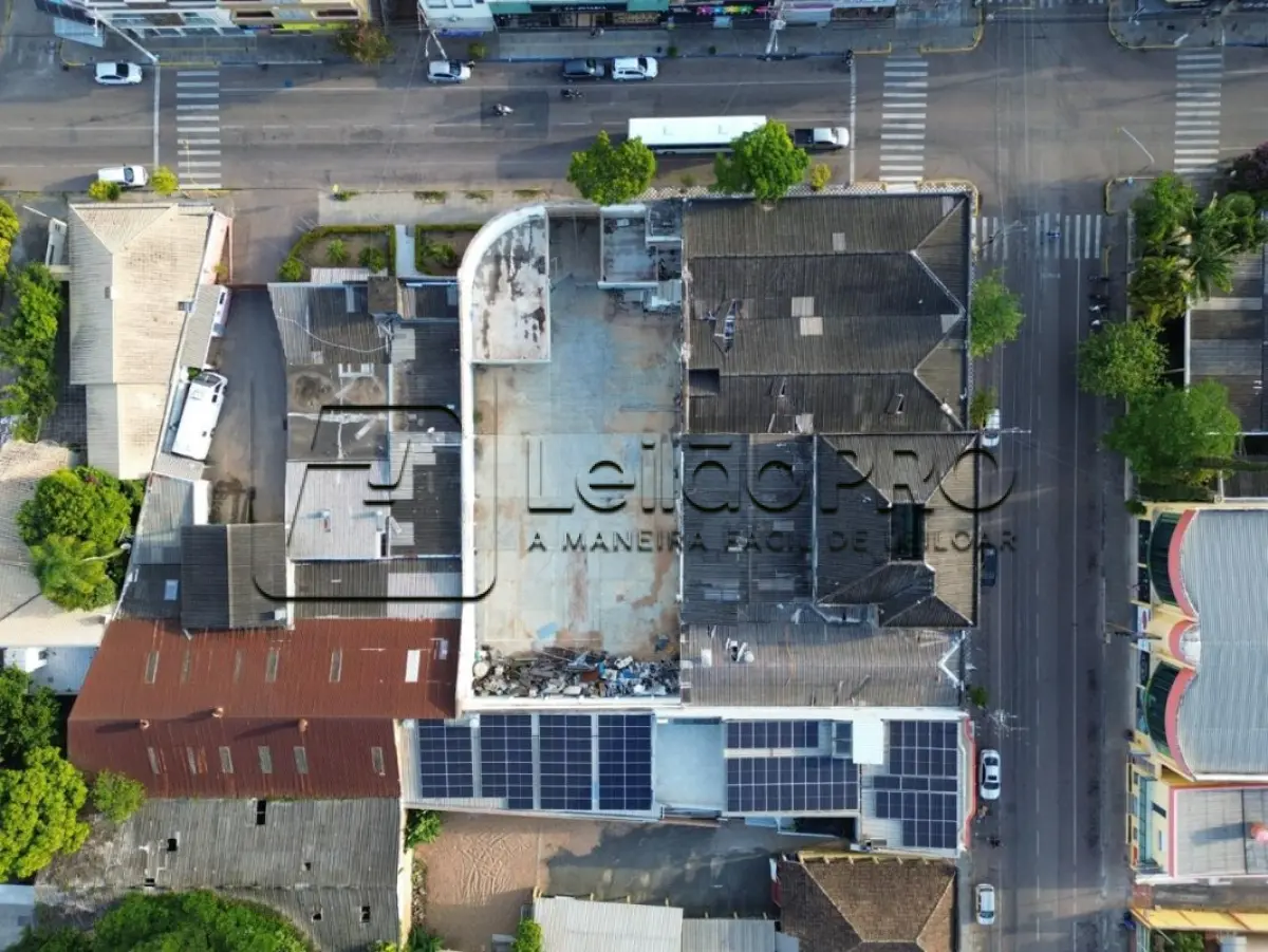 LOTE 001 - Imóvel localizado na esquina da Rua Manoel da Silva Pacheco e Av. Olavo Moraes, com área de 4.194,40m2, no Centro da cidade de Camaquã/RS