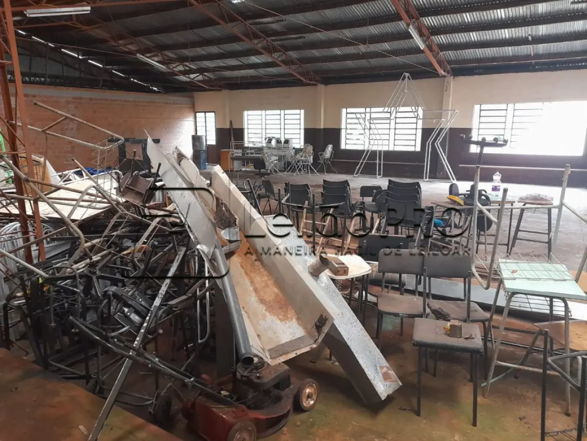 LOTE 005 - Sucata diversas