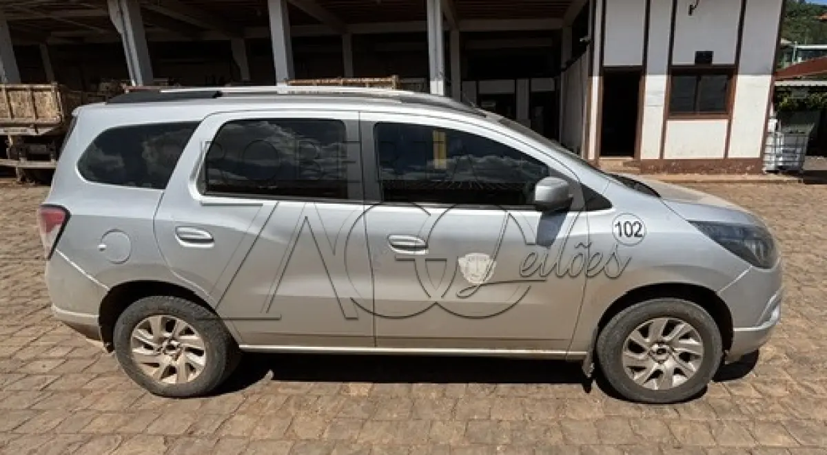 LOTE 006 - AUTOMÓVEL GM SPIN 1.8 LTZ   – Ano/Fab: 2016/2016