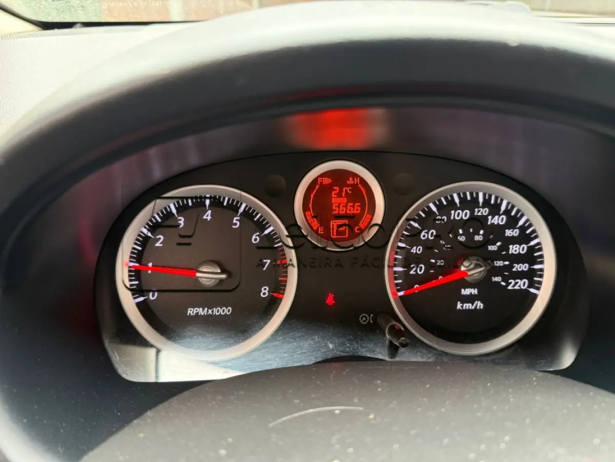 LOTE 010 - NISSAN I SENTRA, 2.0 S, 4 PORTAS, PRETO, ANO 2010/2011.