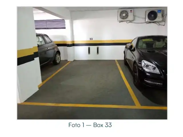 Box de garagem em prédio comercial na cidade de Erechim/RS