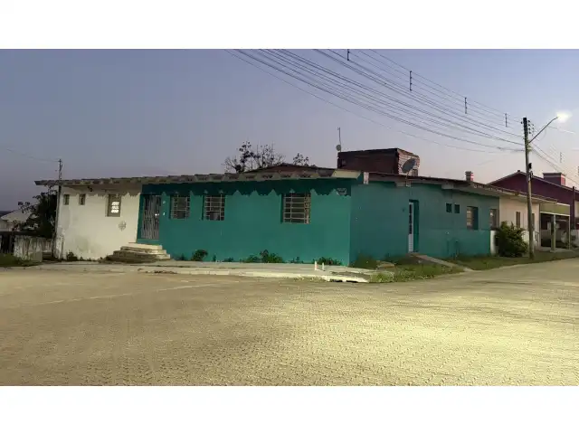 LOTE URBANO Nº 03, DA QUADRA 43, COM ÁREA DE 690,00M² (SEISCENTOS E NOVENTA METROS QUADRADOS), COM FRENTE PARA A RUA SÃO LOURENÇO DO SUL ESQUINA COM A RUA POLÔNIA, NA CIDADE DE CRISTAL-RS