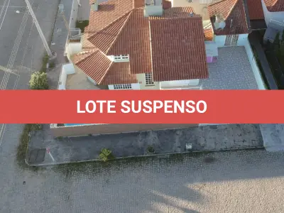 LOTE 001 - Excelente Imóvel: Casa com 04 dormitórios e piscina, Rua Três de Outubro nº 540 no Bairro Olaria em Camaquã/RS